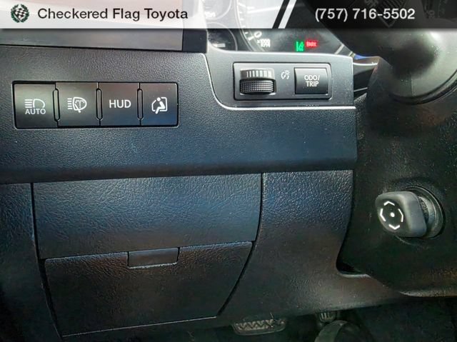 Used 2018 Lexus LX 570 4WD w/ Luxury Package image 24
