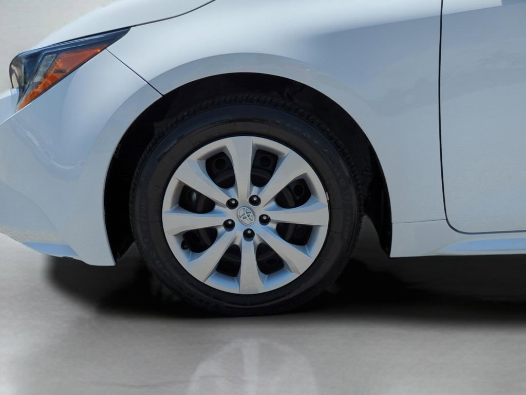 Used 2023 Toyota Corolla LE FWD image 23