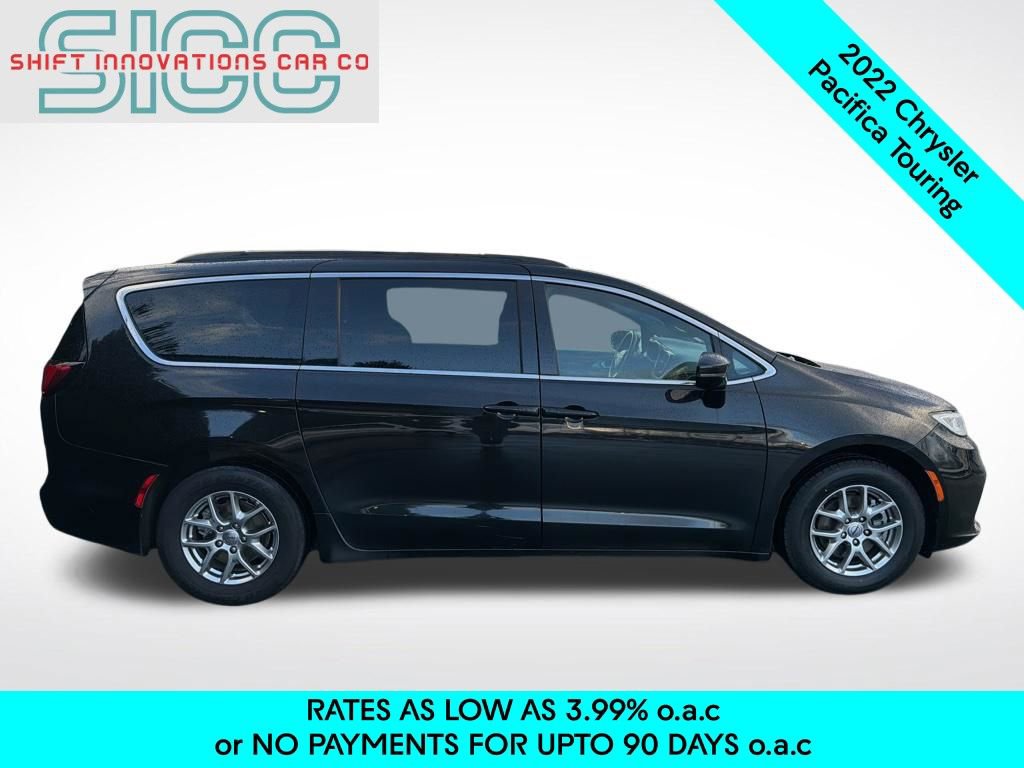 Used 2022 Chrysler Pacifica Touring FWD image 7