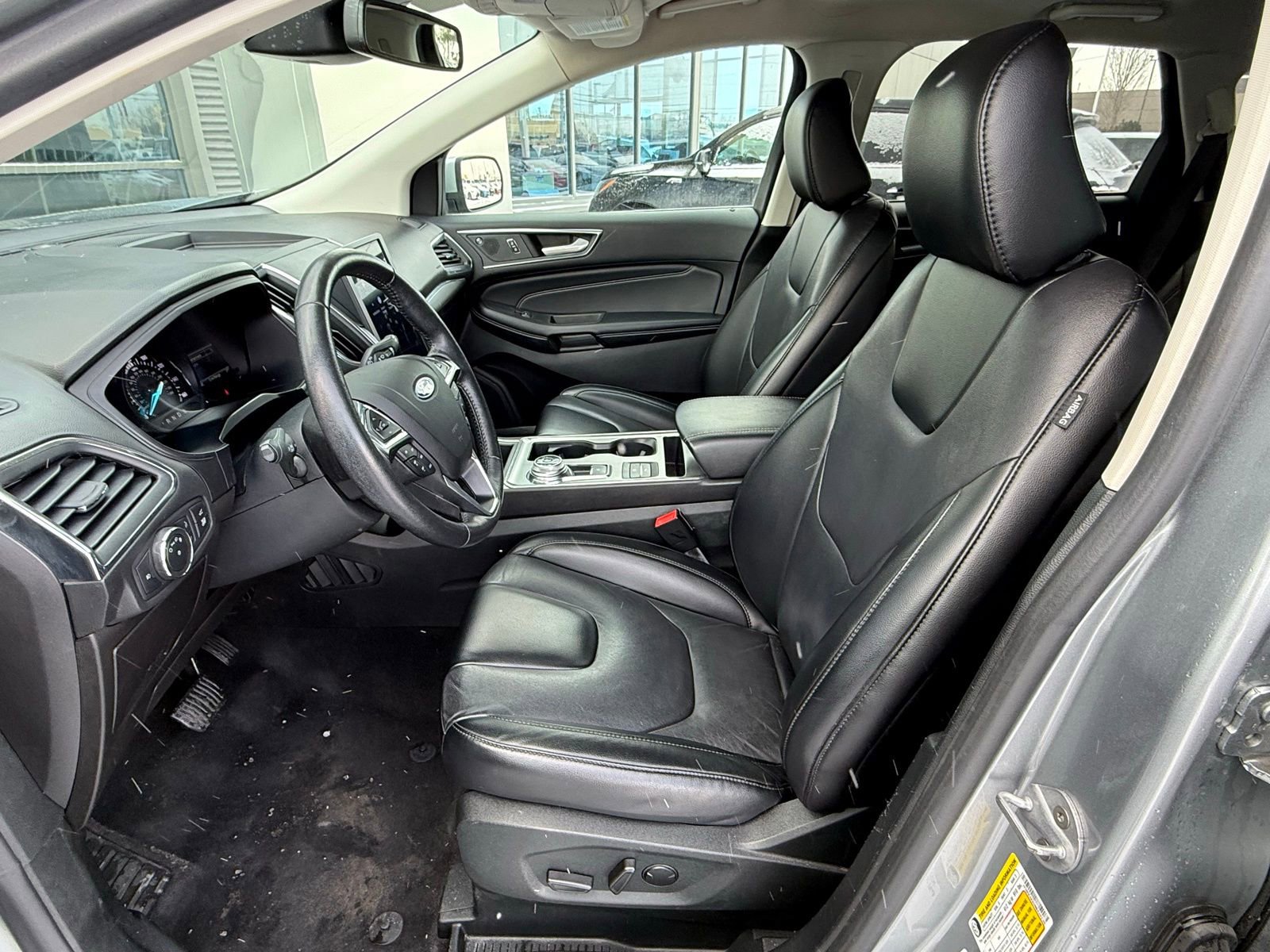 Used 2022 Ford Edge Titanium image 12