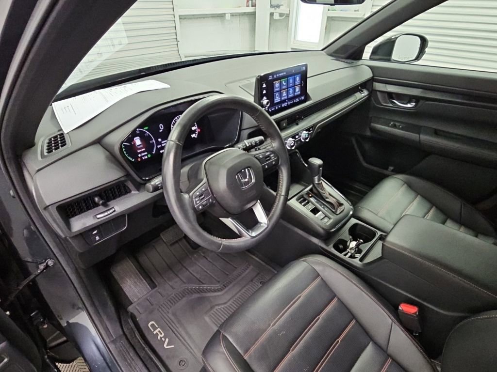 Used 2025 Honda CR-V Sport-L image 12