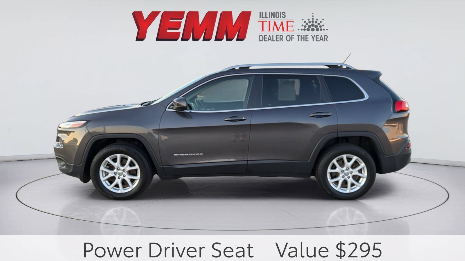 Used 2017 Jeep Cherokee Latitude w/ Cold Weather Group AWD/4WD image 5
