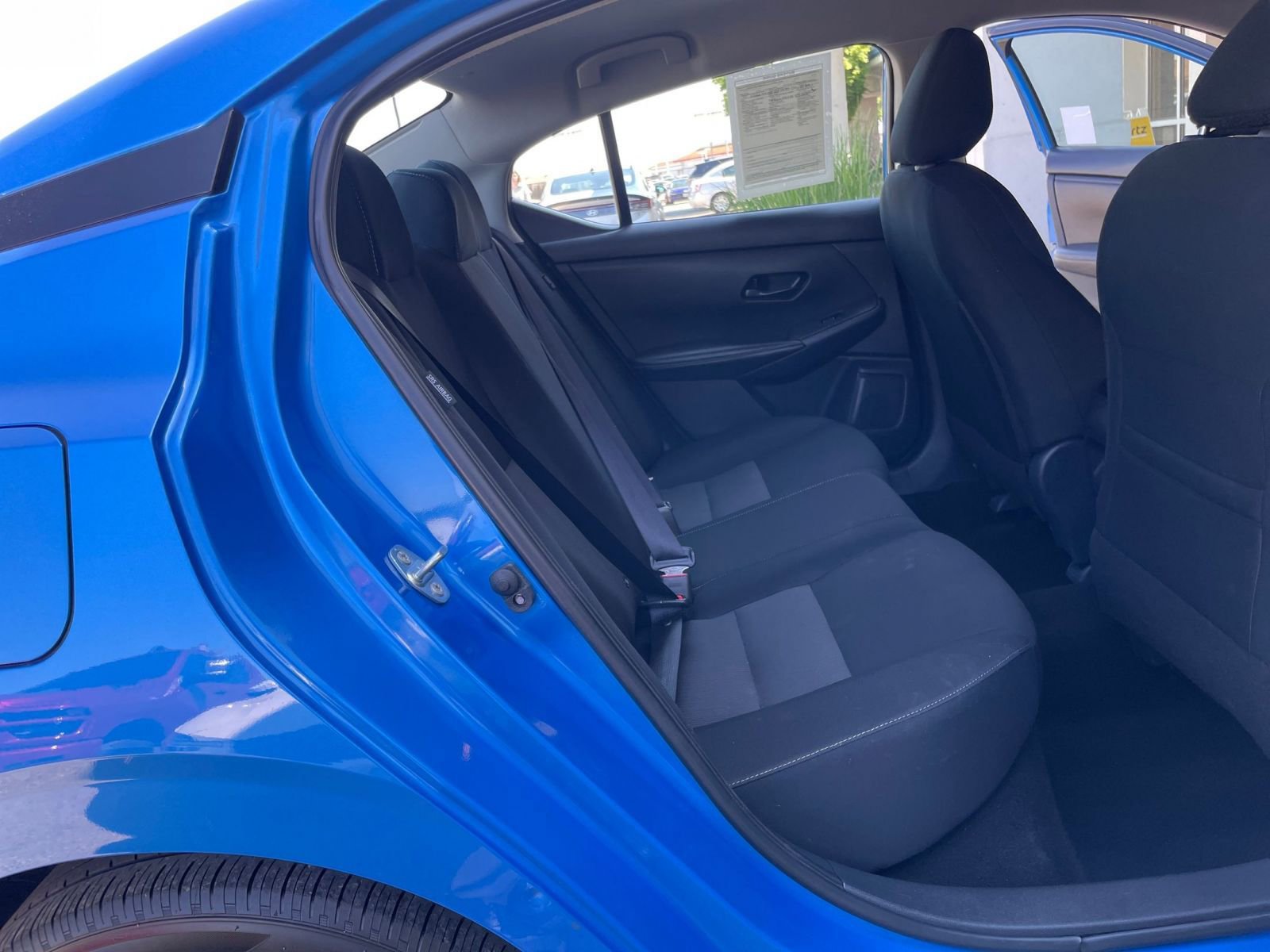 Used 2025 Nissan Sentra SV image 39