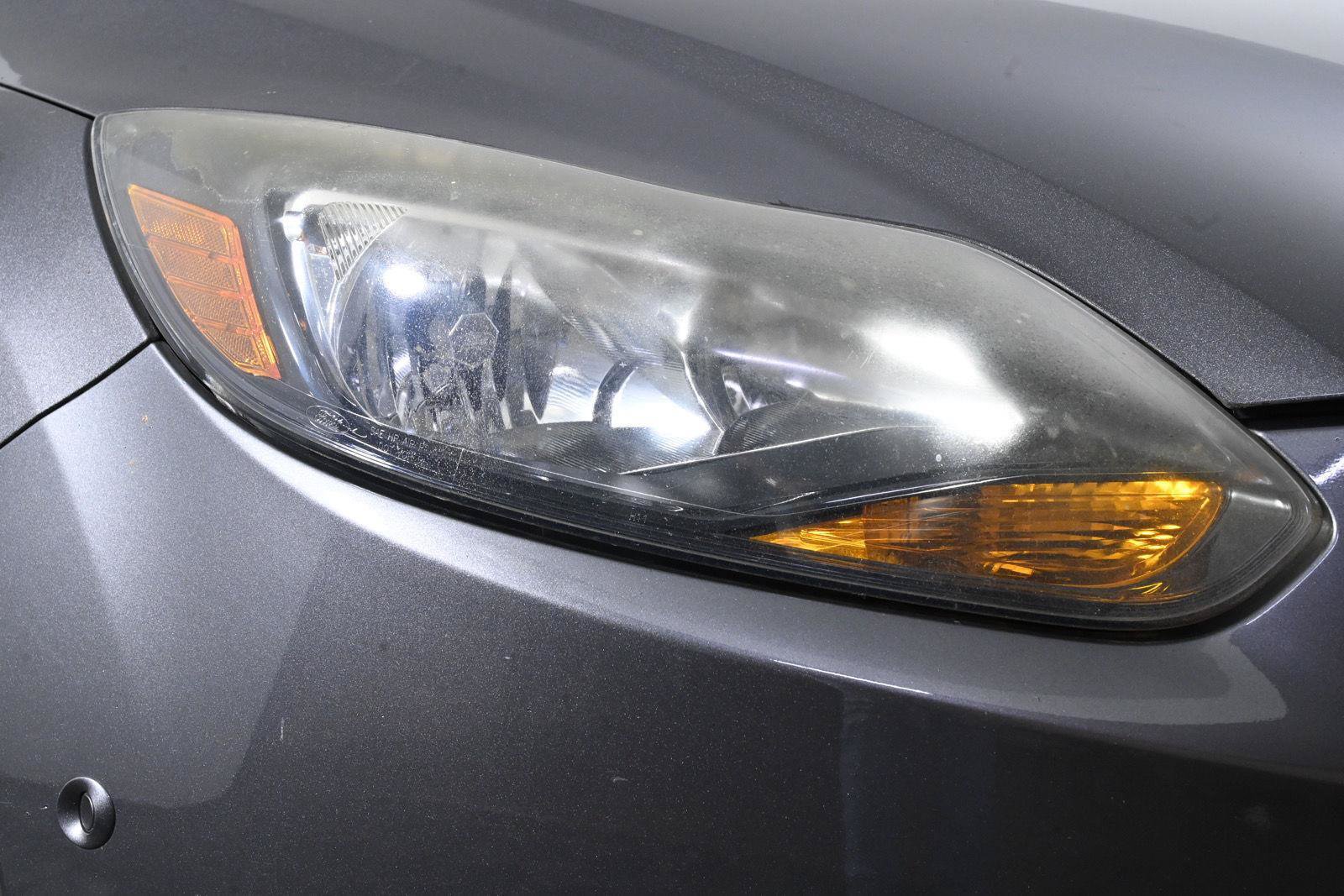 Used 2012 Ford Focus Titanium FWD image 8