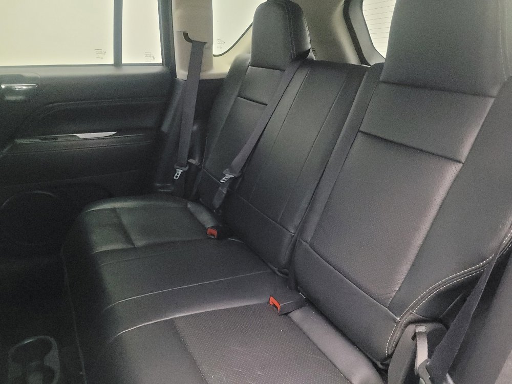 Used 2017 Jeep Compass High Altitude FWD image 18