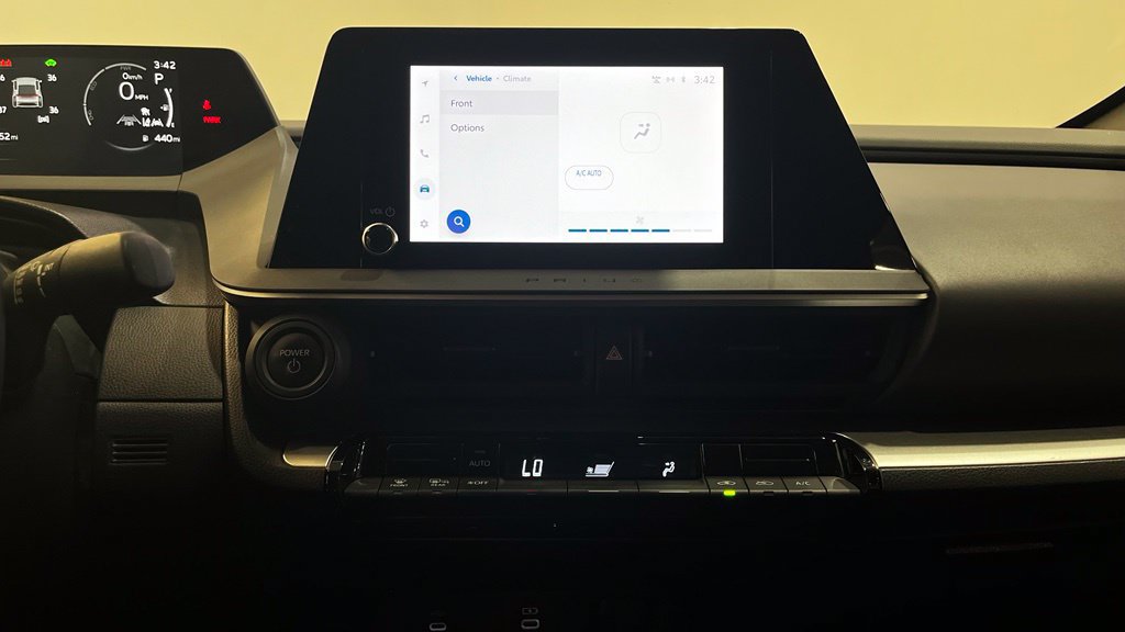Used 2025 Toyota Prius LE FWD image 19