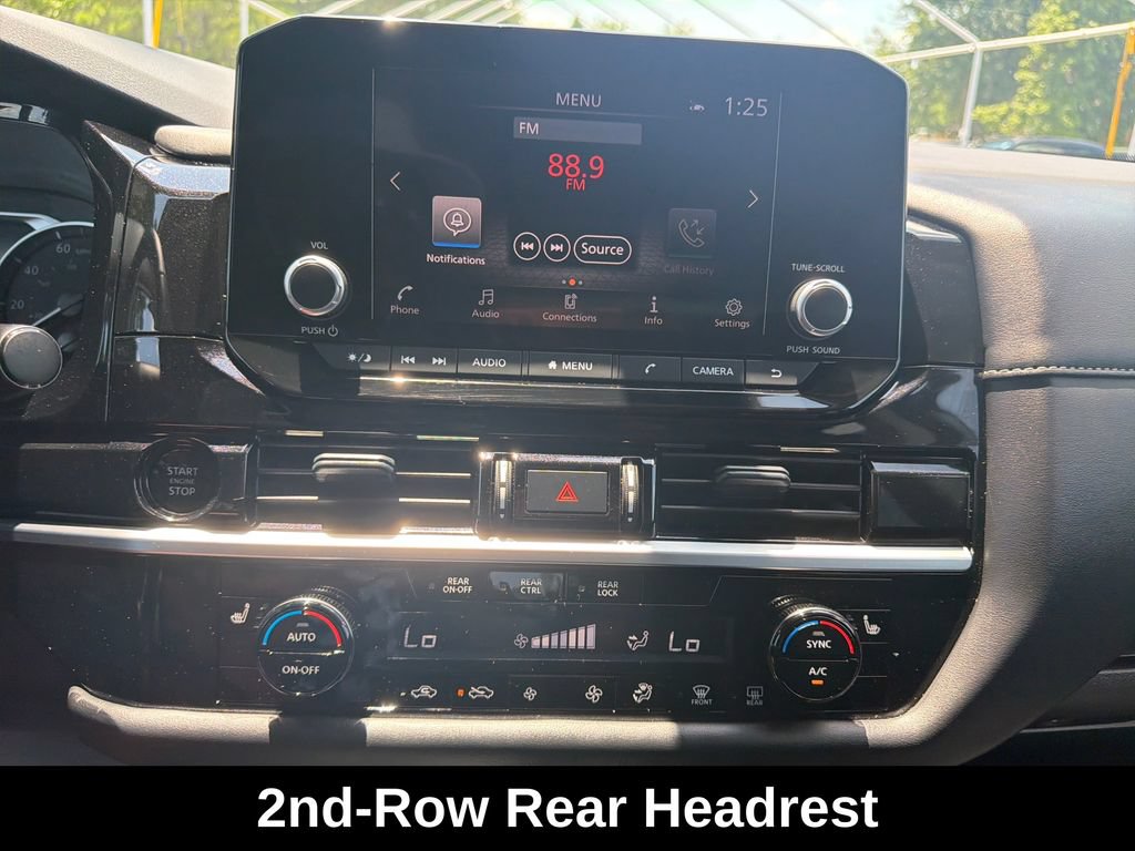Used 2025 Nissan Pathfinder SV w/ SV Premium Package FWD image 21