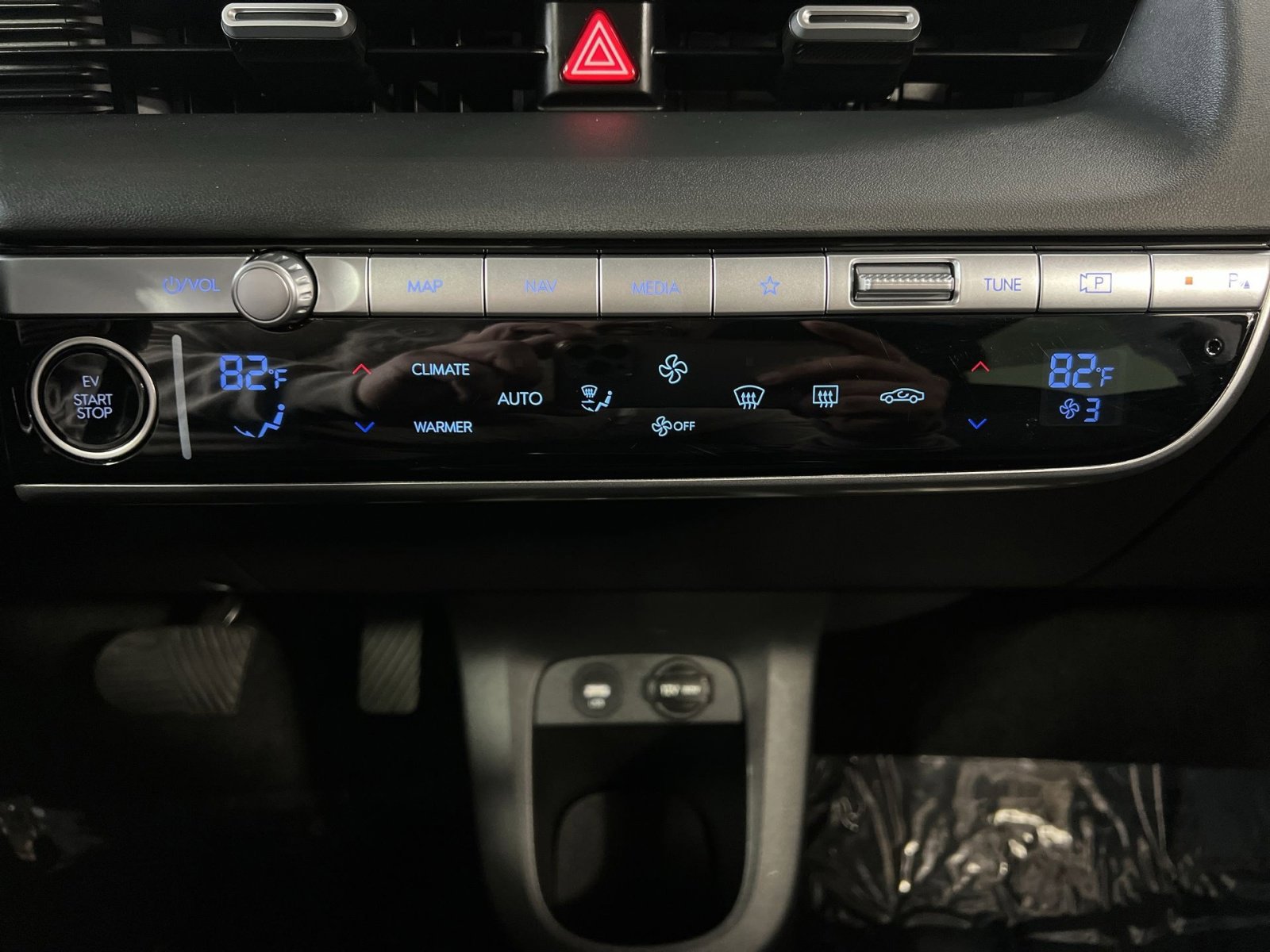 Used 2024 Hyundai Ioniq 5 SEL image 21