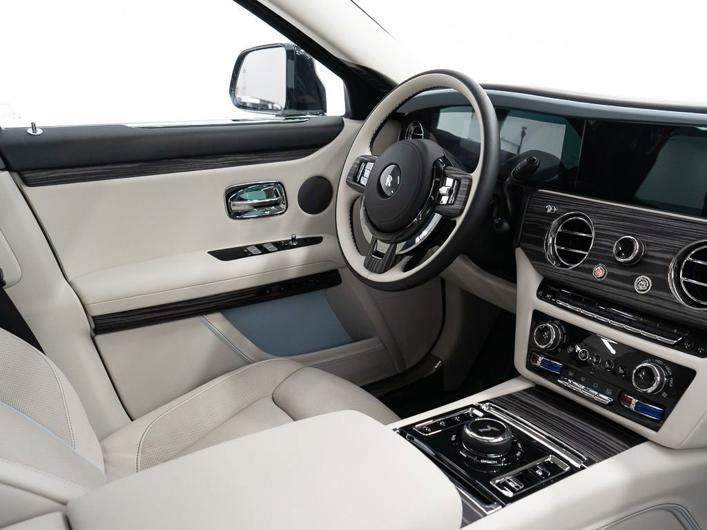Certified 2025 Rolls-Royce Ghost image 33