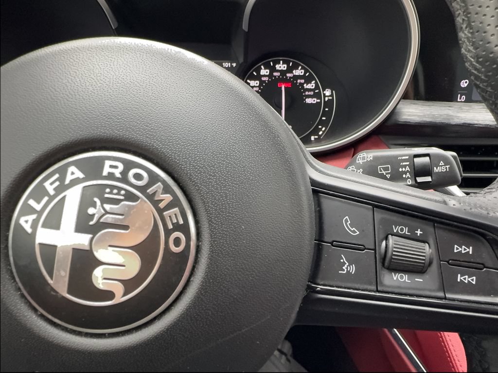 Used 2021 Alfa Romeo Stelvio Sprint w/ Nero Edizione RWD image 43