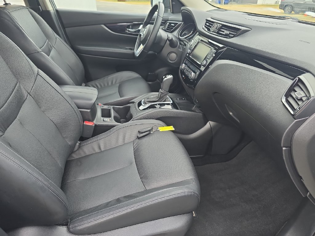 Used 2021 Nissan Rogue Sport SL w/ Premium Package AWD/4WD image 10