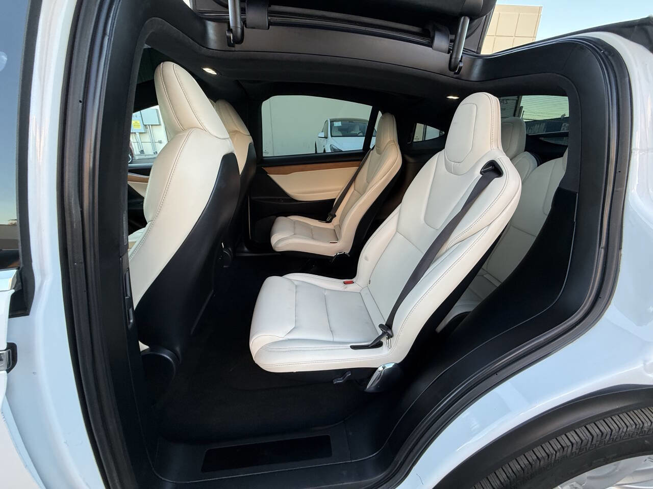 Used 2021 Tesla Model X Long Range image 23