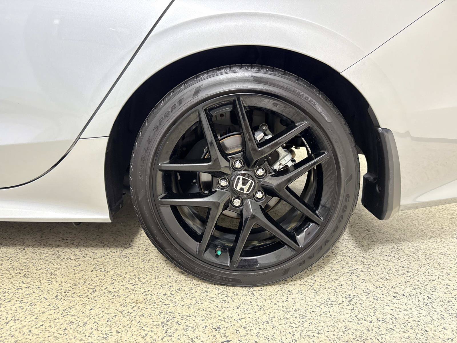Used 2024 Honda Civic Sport image 9