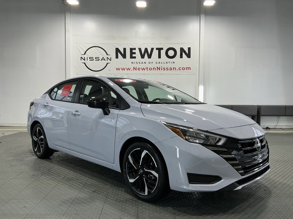 Used 2023 Nissan Versa SR w/ Trunk Package image 37