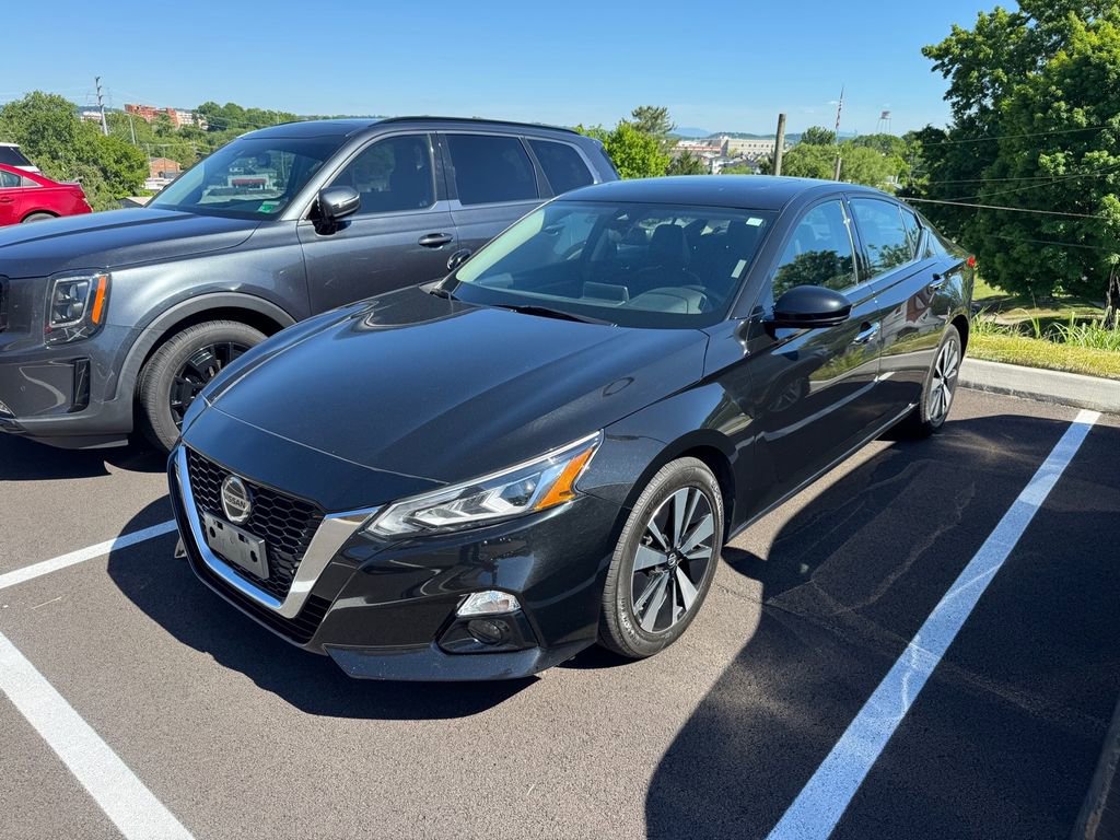 Used 2019 Nissan Altima 2.5 SL FWD image 2