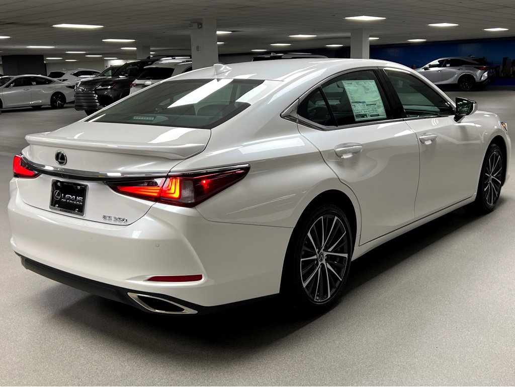 New 2025 Lexus ES 350 w/ Premium Package image 7