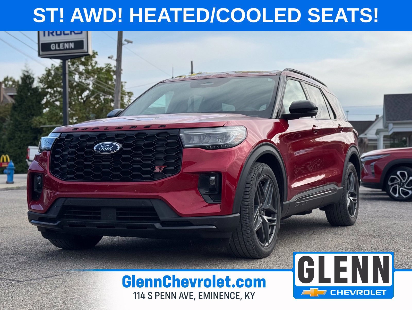 Used 2025 Ford Explorer ST AWD/4WD image 1