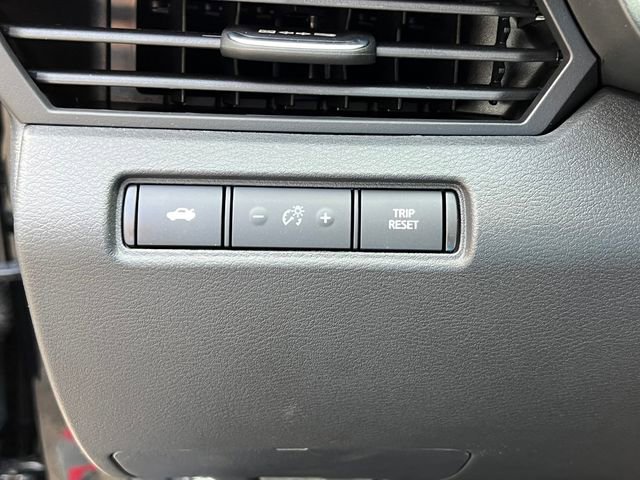 New 2025 Nissan Altima 2.5 SR image 12