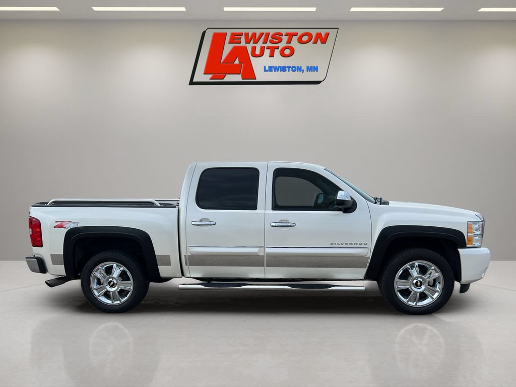 Certified 2013 Chevrolet Silverado 1500 LTZ w/ LTZ White Diamond Edition AWD/4WD image 13