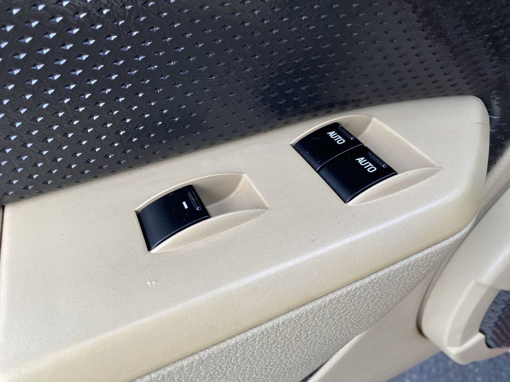 Used 2006 Ford Mustang GT Premium RWD image 20