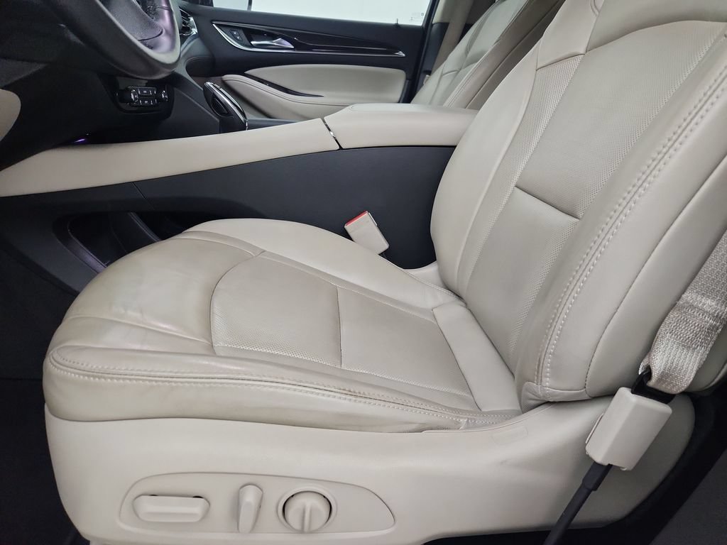 Used 2018 Buick Enclave Premium FWD image 22