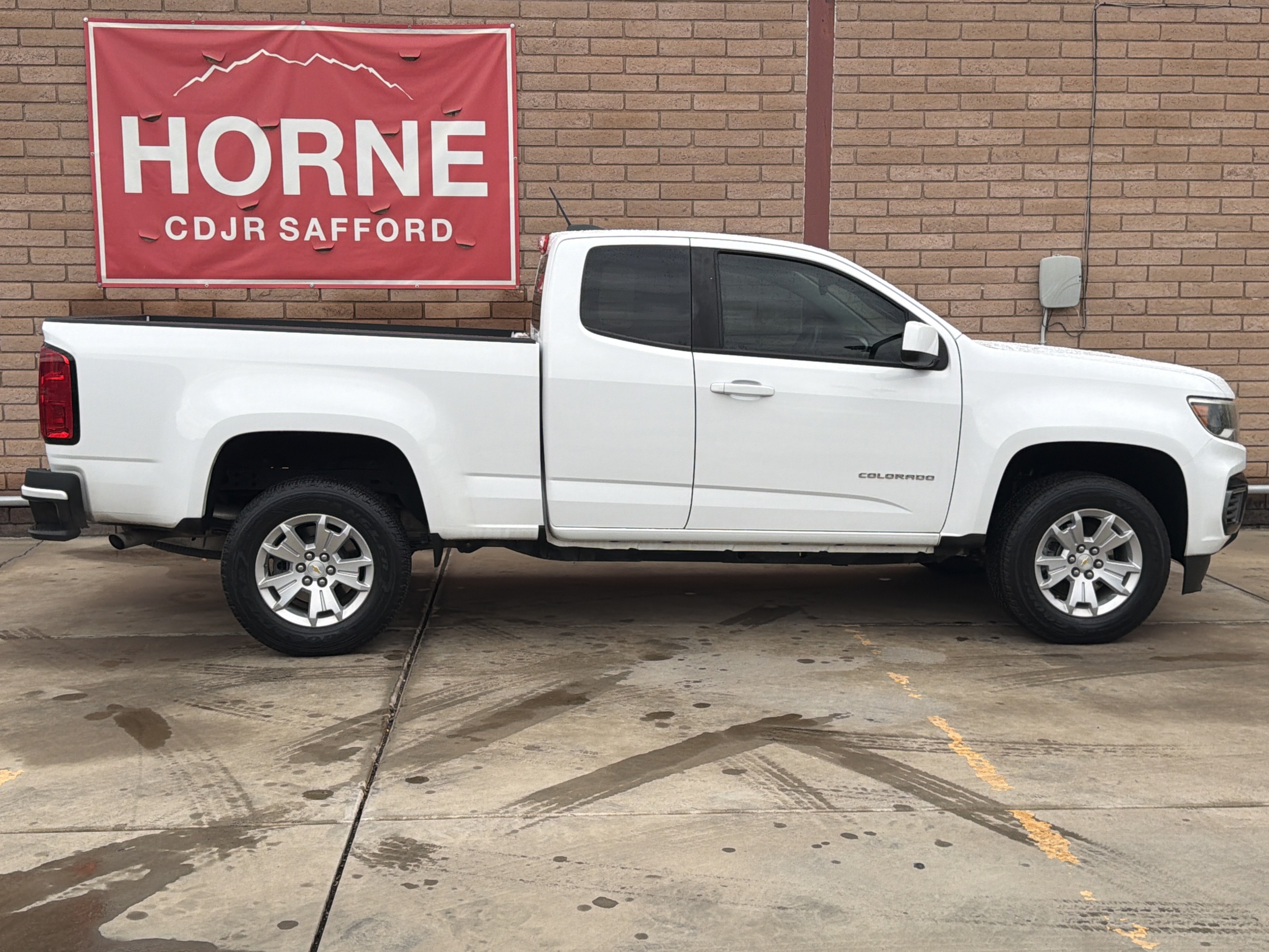 Used 2022 Chevrolet Colorado LT RWD image 4