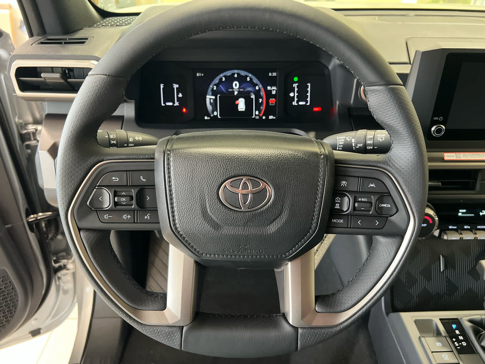 New 2026 Toyota 4Runner SR5 AWD/4WD image 13