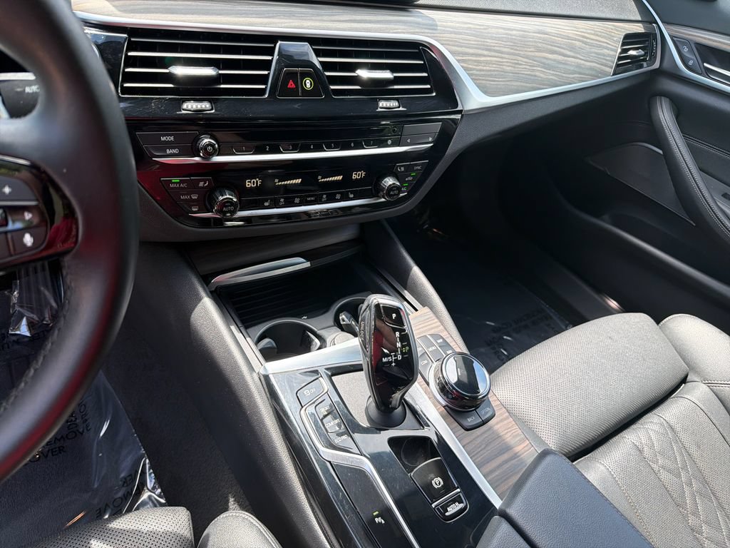Used 2022 BMW 530i w/ Executive Package RWD image 30