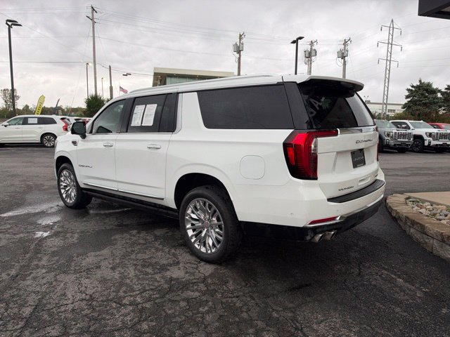 Used 2026 GMC Yukon XL Denali w/ Sun & Power Step Package AWD/4WD image 3