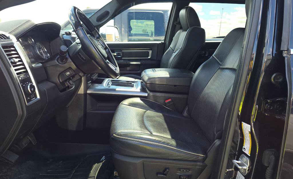 Used 2016 RAM 2500 Limited AWD/4WD image 17