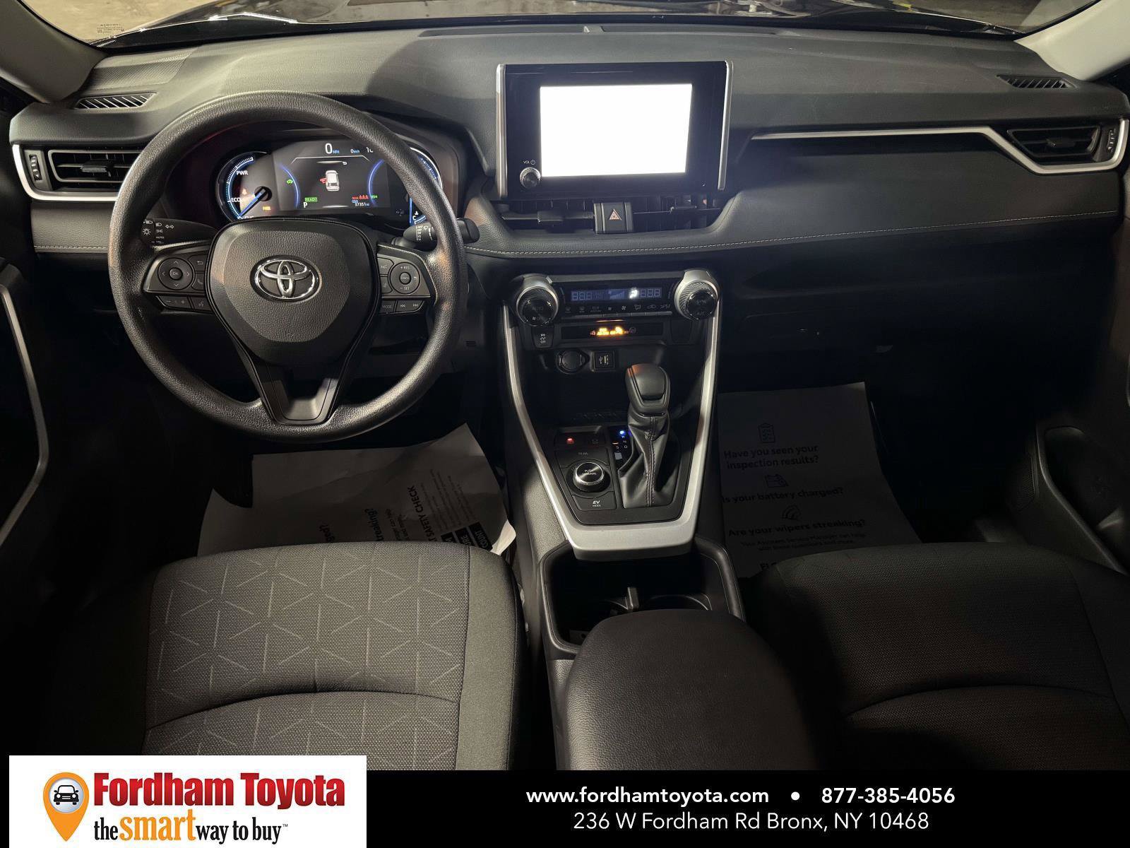 Used 2025 Toyota RAV4 XLE AWD/4WD image 13