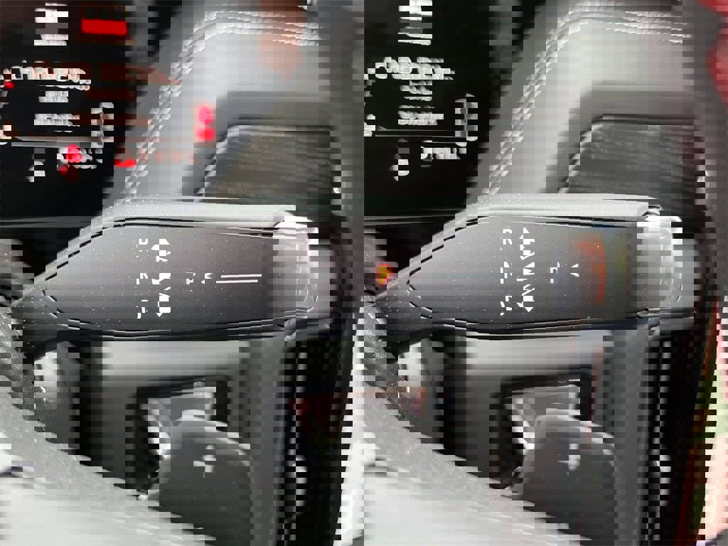 Used 2025 GMC Yukon AT4 Ultimate w/ LPO, Floor Liner Package image 22