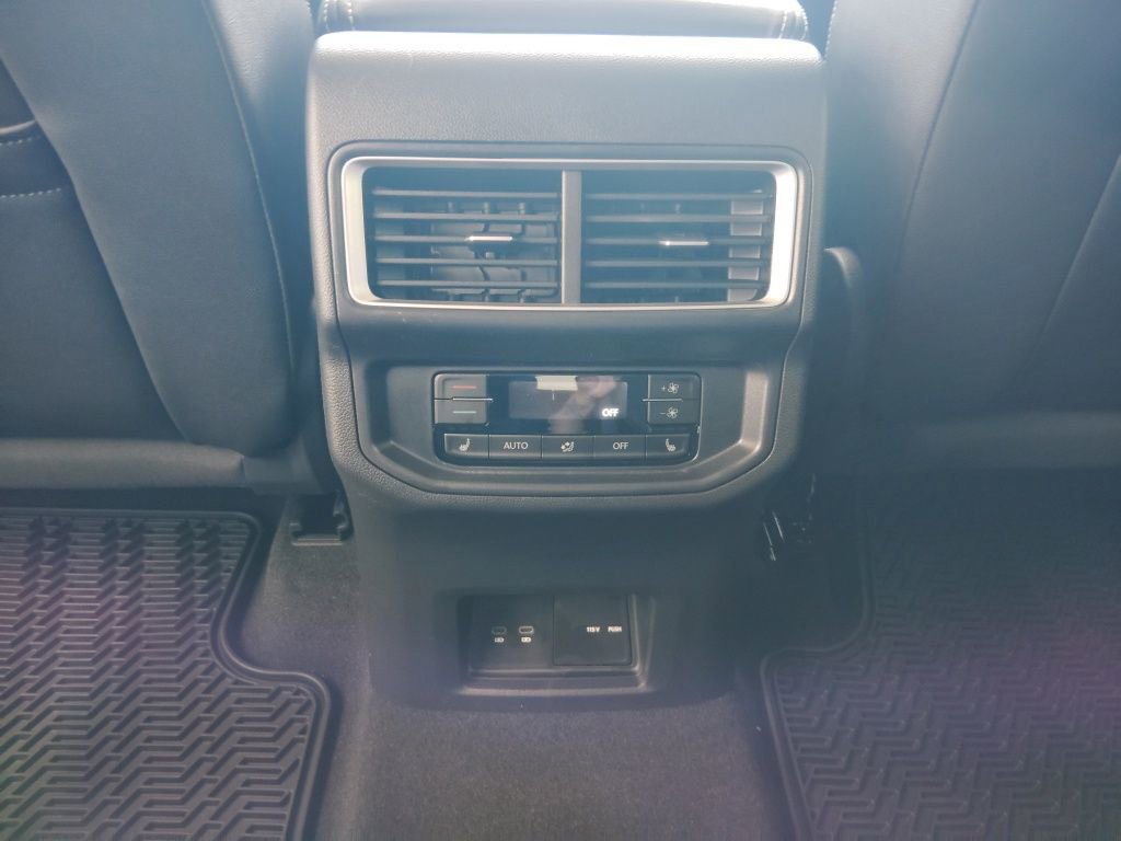 New 2026 Volkswagen Atlas SEL Premium R-Line image 22