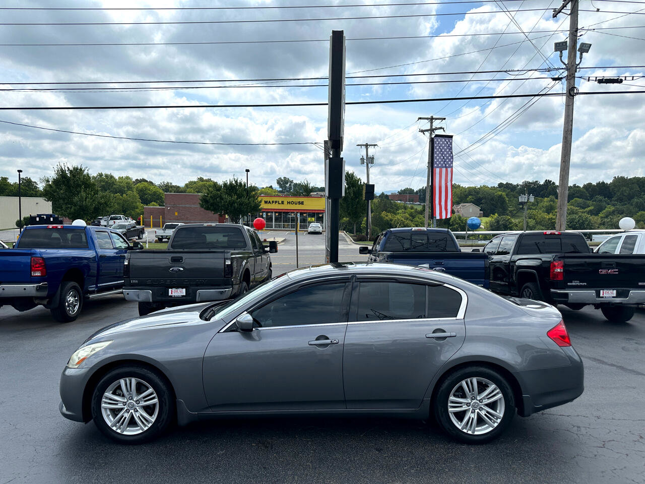 Used 2011 INFINITI G25 Journey w/ Moonroof Pkg