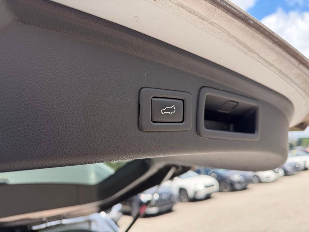 Used 2015 Subaru Forester 2.5i Limited w/ Popular Package #2 AWD/4WD image 8