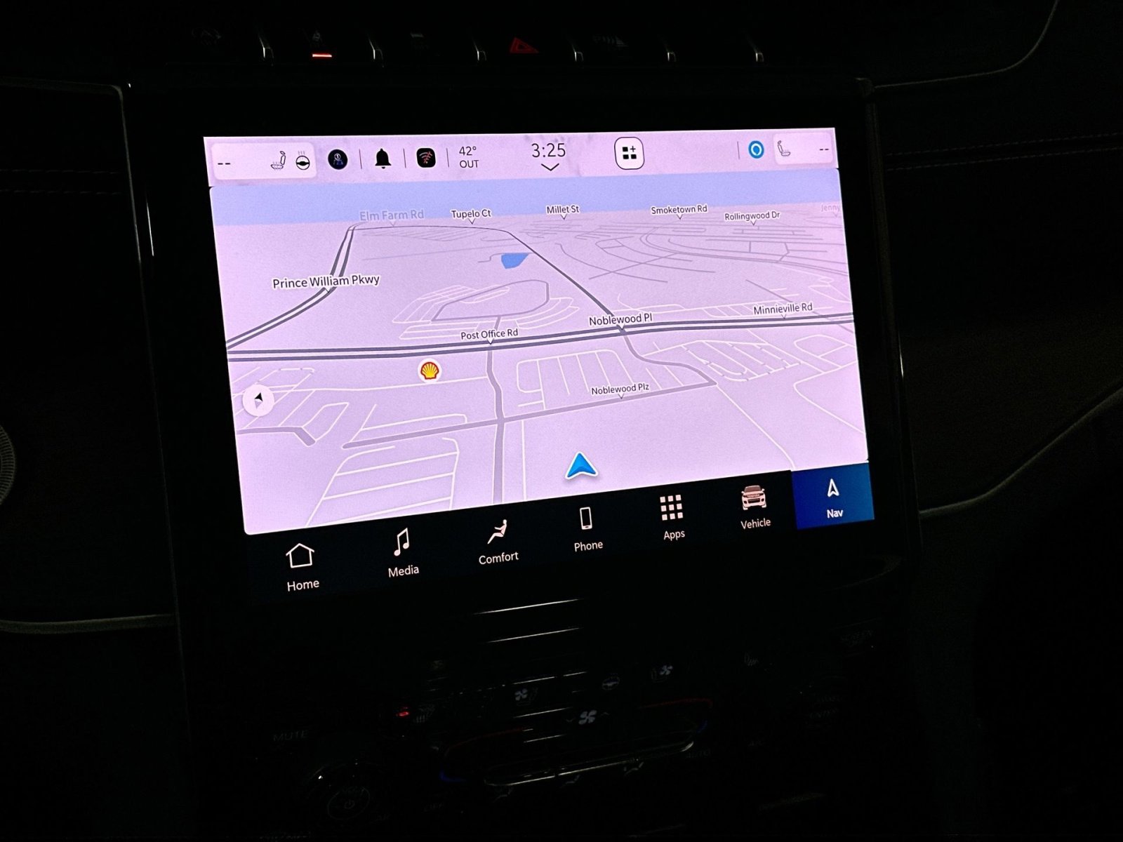 Used 2025 Jeep Grand Cherokee Limited w/ Luxury Tech Group II image 24