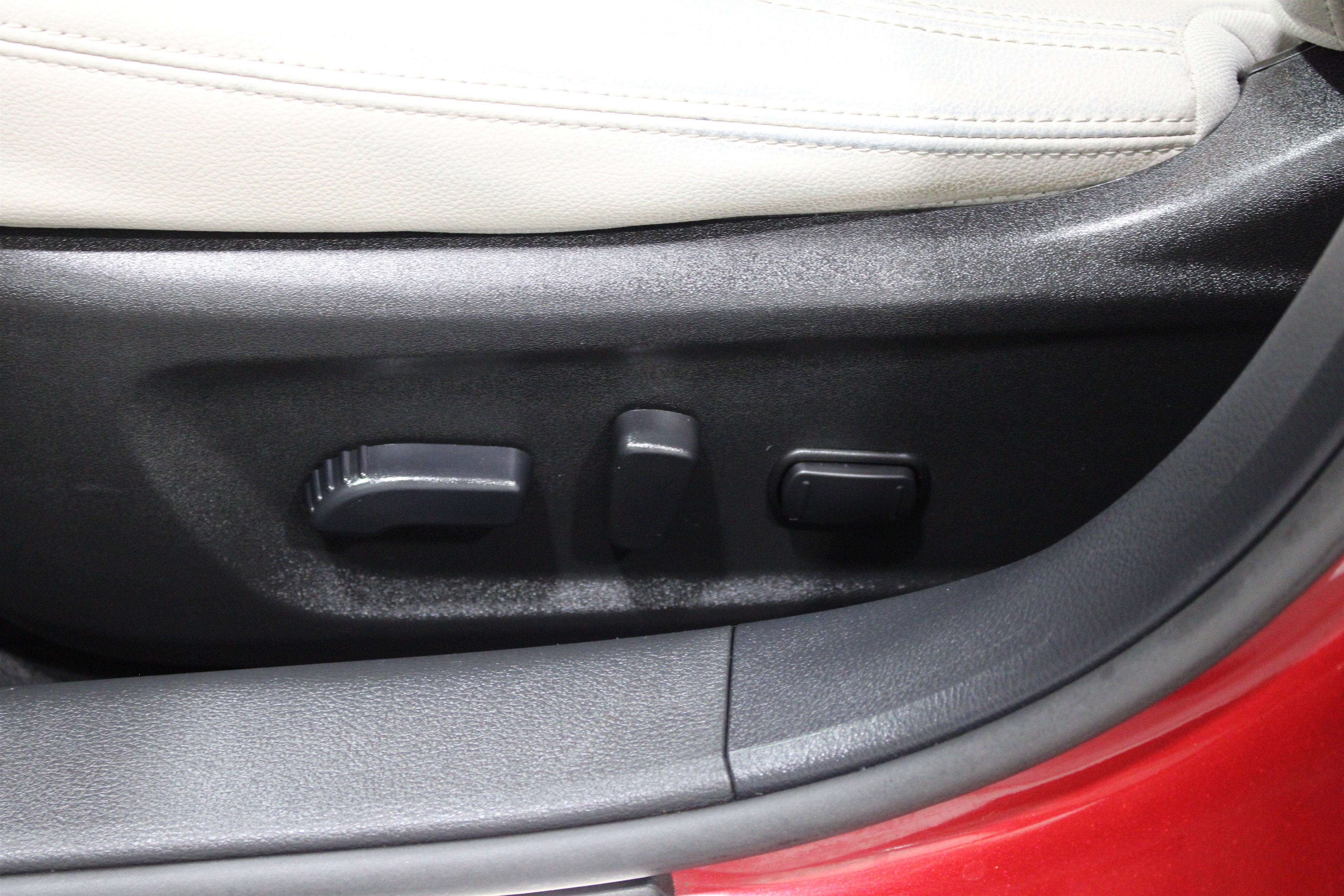 Used 2023 Nissan Altima 2.5 SL FWD image 5