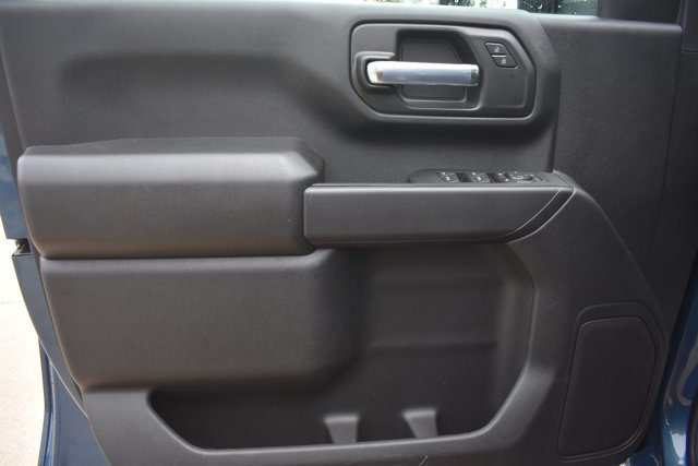 New 2026 Chevrolet Silverado 2500 Custom w/ Custom Value Package AWD/4WD image 15