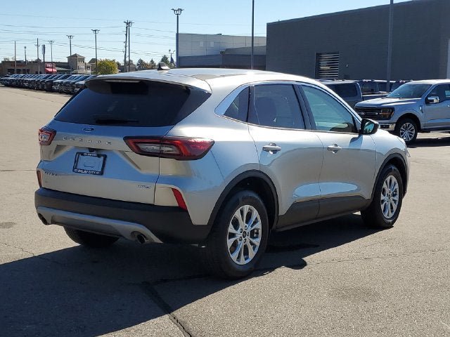 Used 2023 Ford Escape Active AWD/4WD image 4