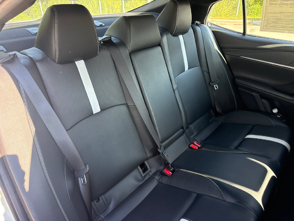 Used 2025 Toyota Camry SE FWD image 34
