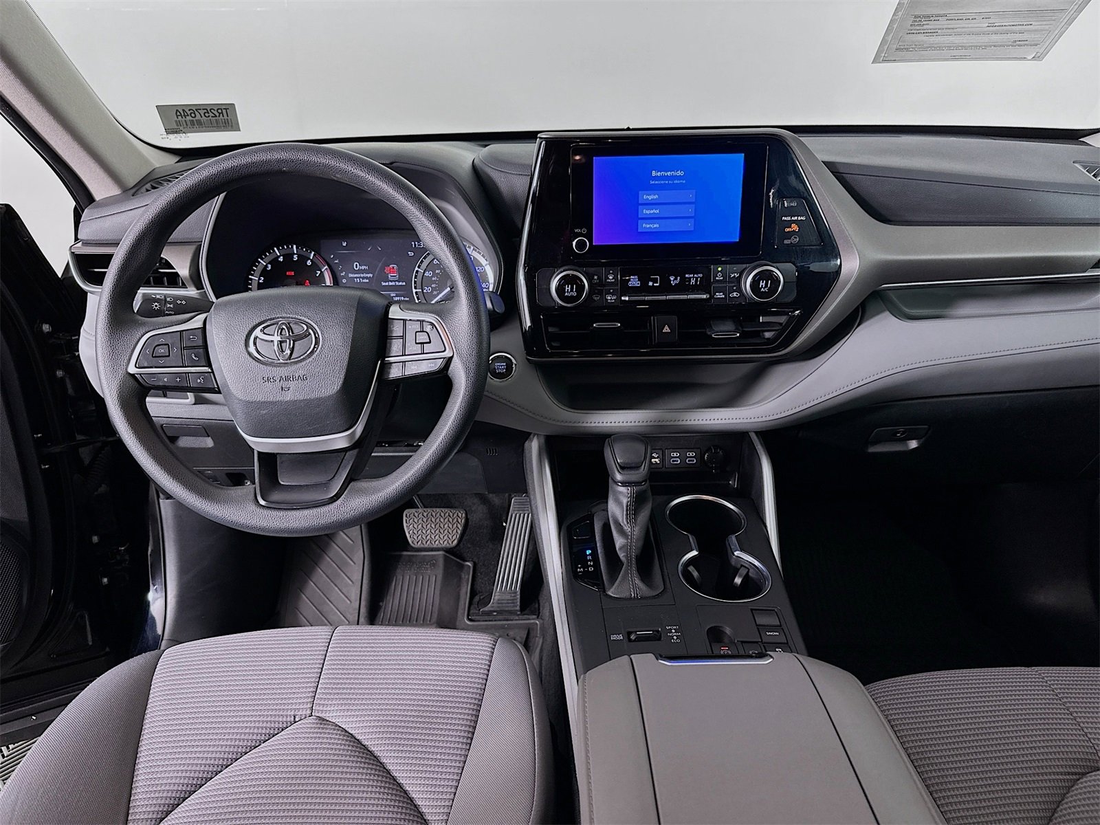 Certified 2023 Toyota Highlander L image 20
