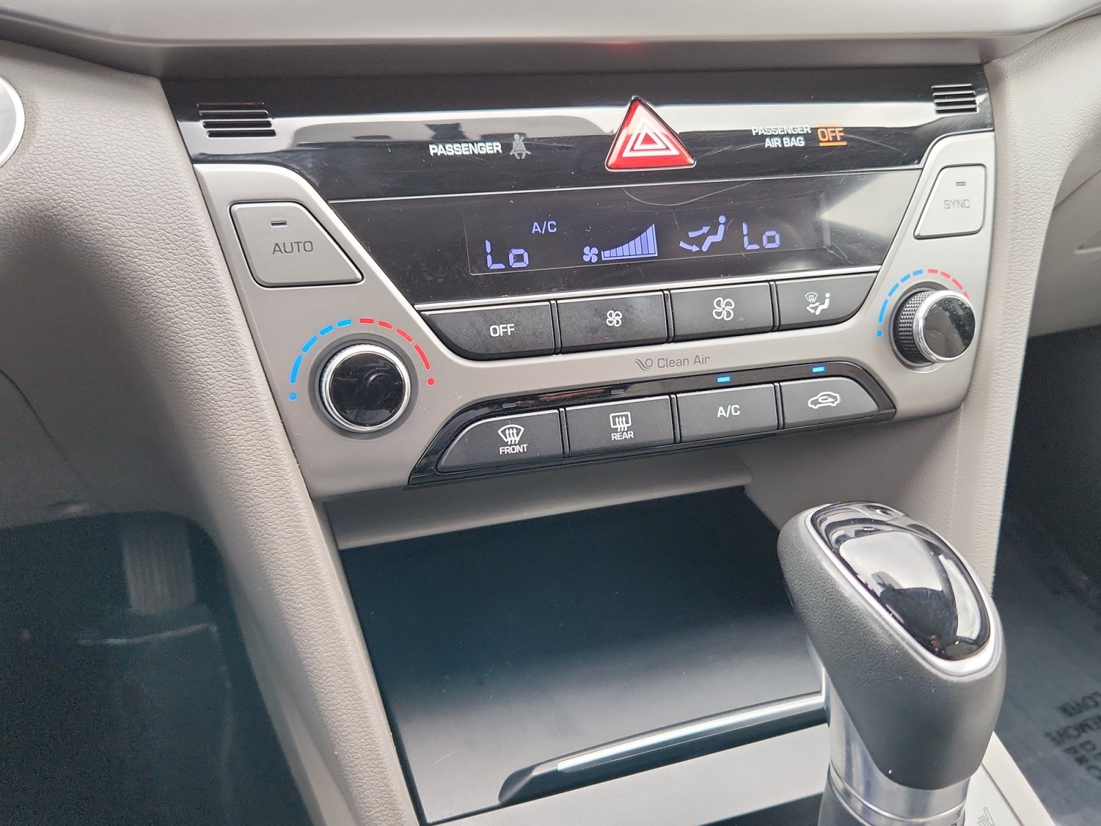 Used 2017 Hyundai Elantra Sedan FWD image 12