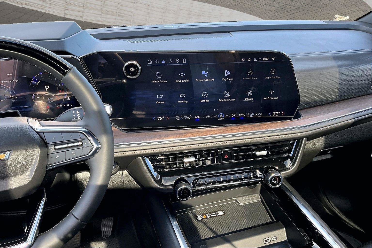 New 2026 Chevrolet Suburban High Country AWD/4WD image 7