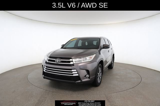 Used 2018 Toyota Highlander XLE image 1