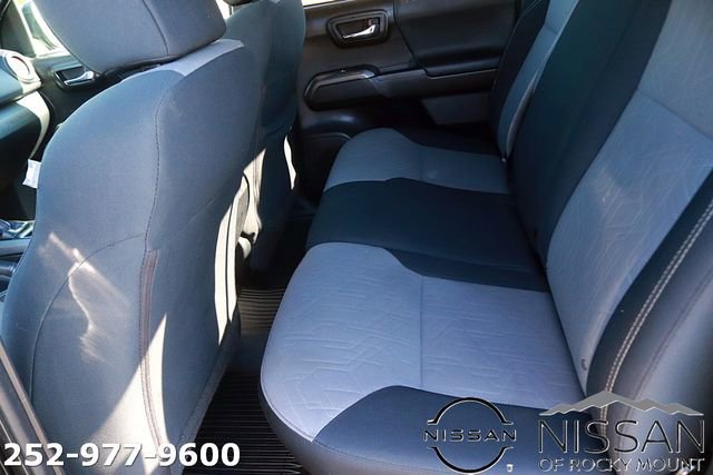 Used 2020 Toyota Tacoma TRD Off-Road w/ Technology Package image 14