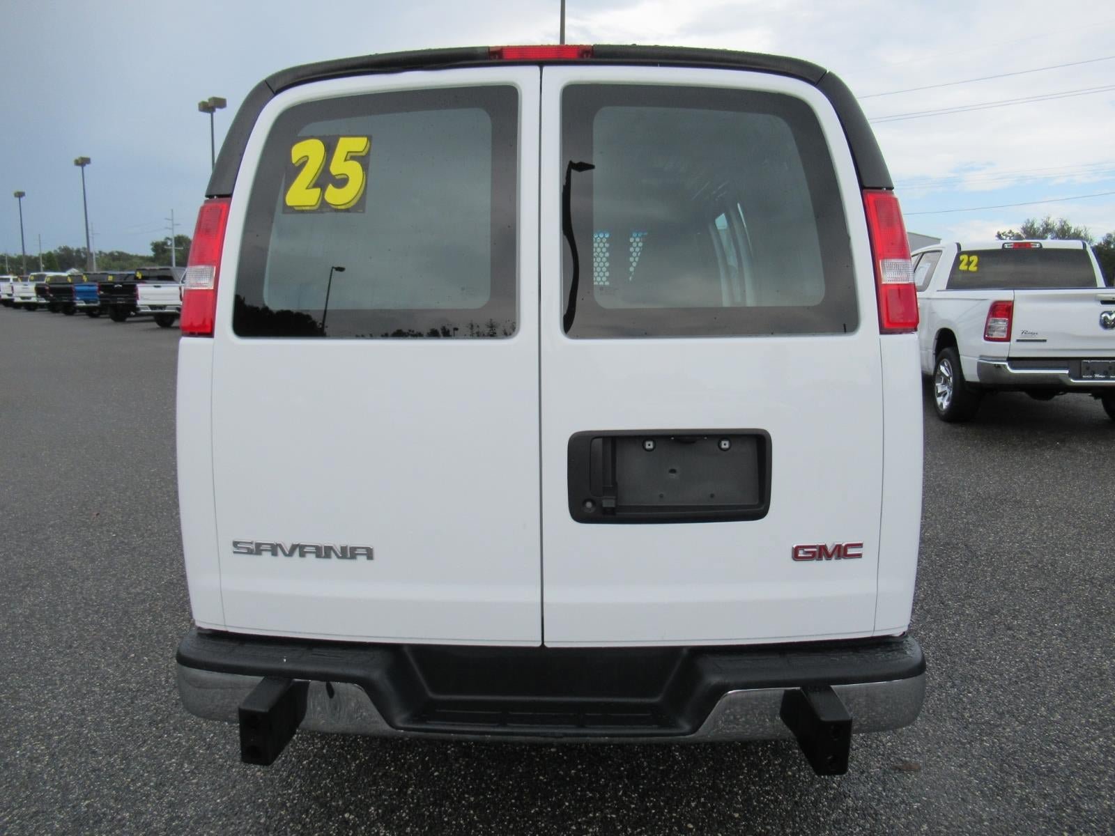 Used 2025 GMC Savana 2500 w/ Driver Convenience Package RWD image 6
