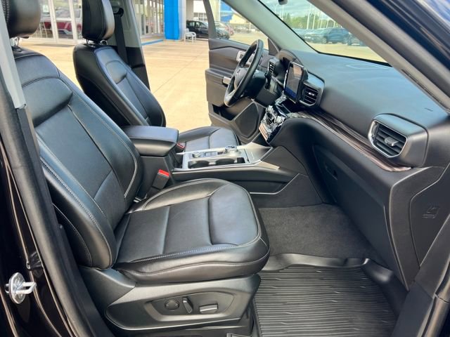 Used 2022 Ford Explorer Limited w/ Class IV Trailer Tow Package image 19