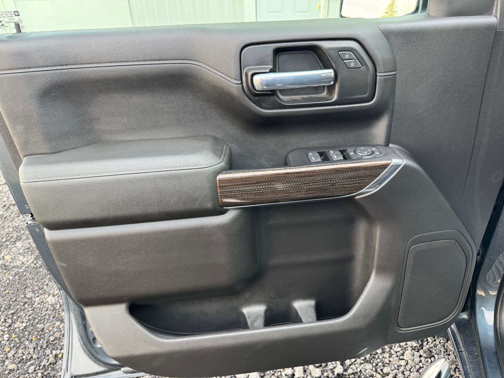 Used 2020 Chevrolet Silverado 1500 LT w/ All-Star Edition image 19