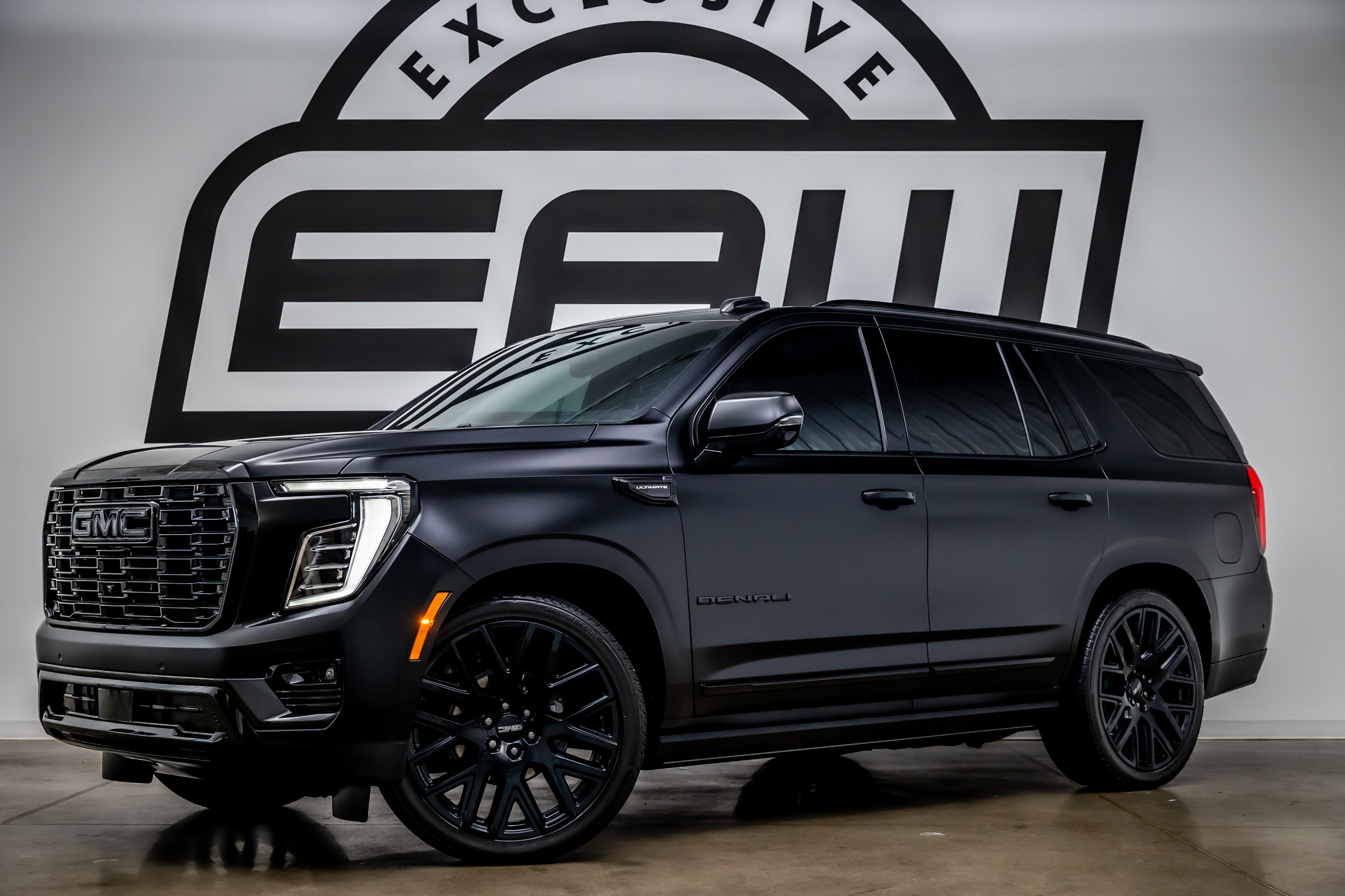 Used 2025 GMC Yukon Denali Ultimate image 1
