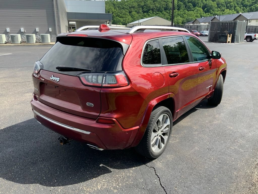 Used 2019 Jeep Cherokee Overland w/ Technology Group AWD/4WD image 15